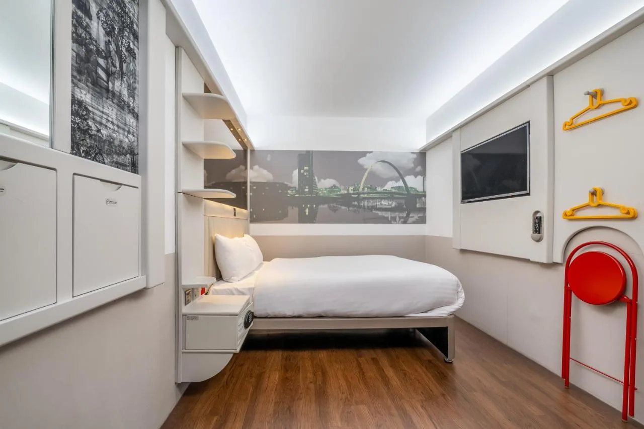 Accessible Double without Window