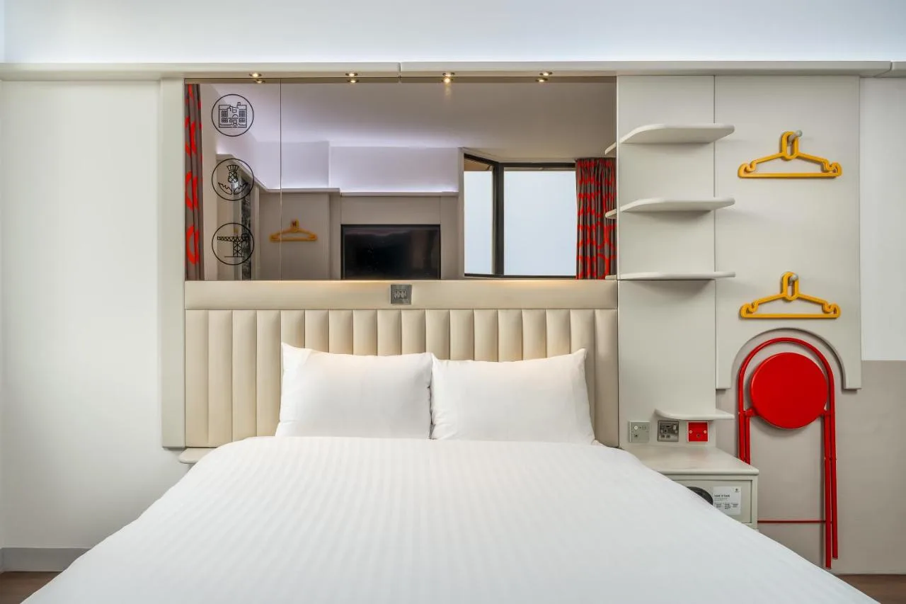 Accessible Double Room with Window